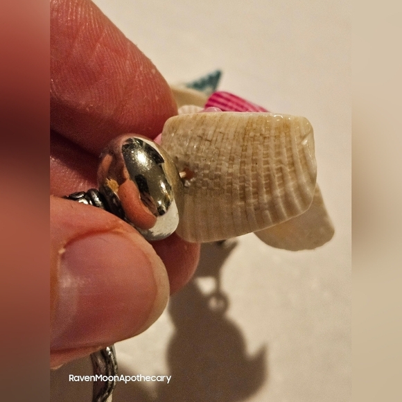 Sea Shell Expandable Bracelet with Charms - Picture 8 of 9